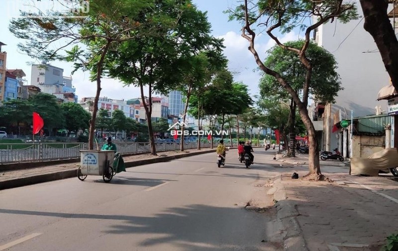 Cực Rẻ, bán nhà Kim Giang 45m * 4.8 tỷ, ngõ nông, gần Chợ, Trường, KDT